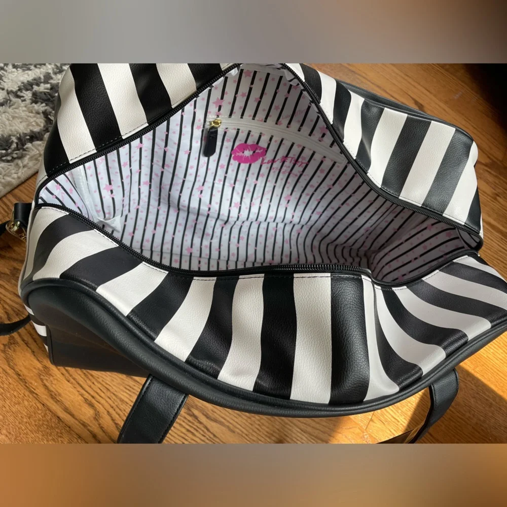 Betsey Johnson Black and White Striped Bag with Rainbow Design - Picture 8 of 13